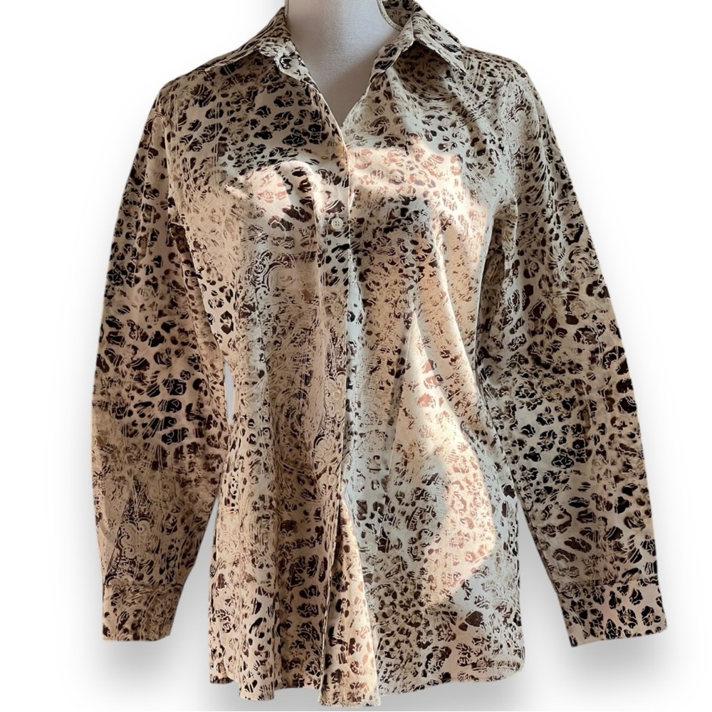 🐆CHICO No Iron Animal Print Pattern Blouse Sz Chico 0